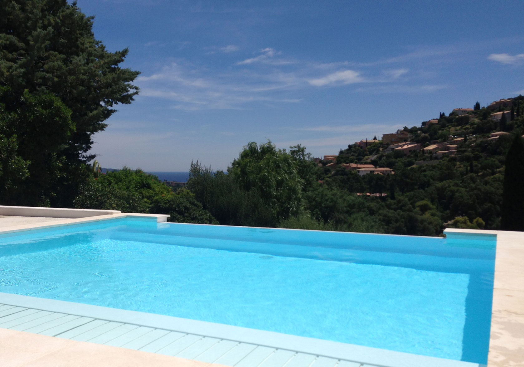 Piscine-à-débordement-1bis